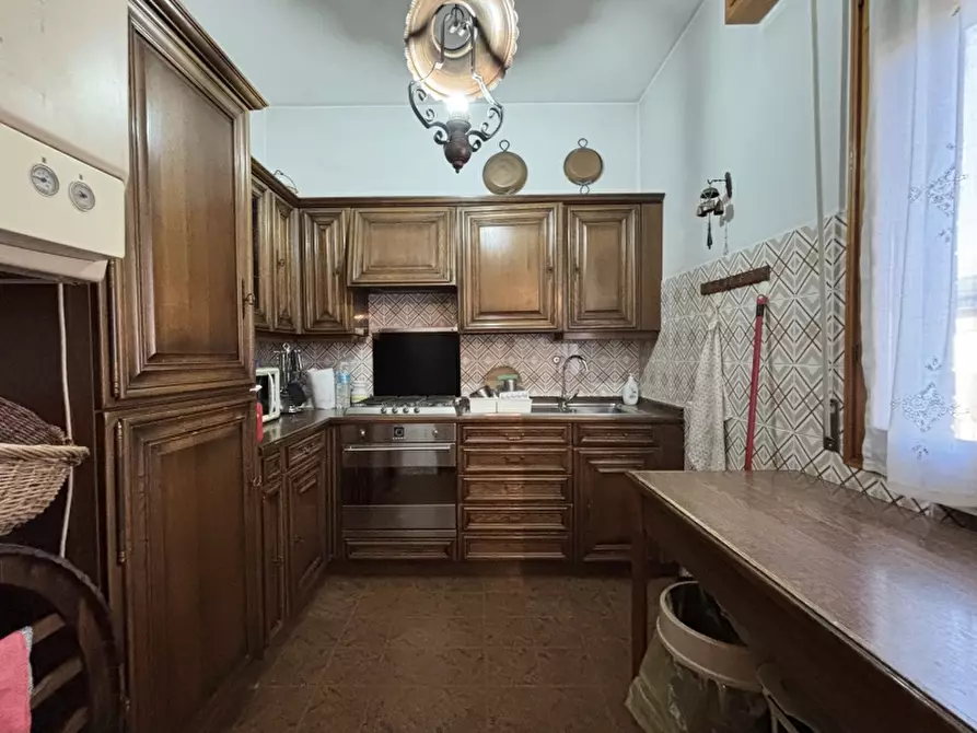 Immagine 10 di Appartamento in vendita  a Carpi