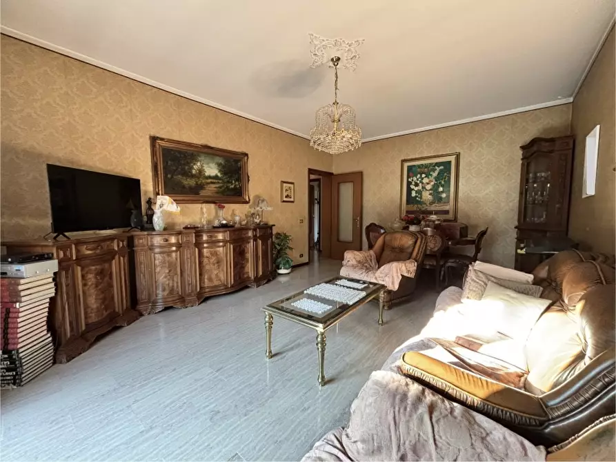 Immagine 17 di Appartamento in vendita  a Carpi