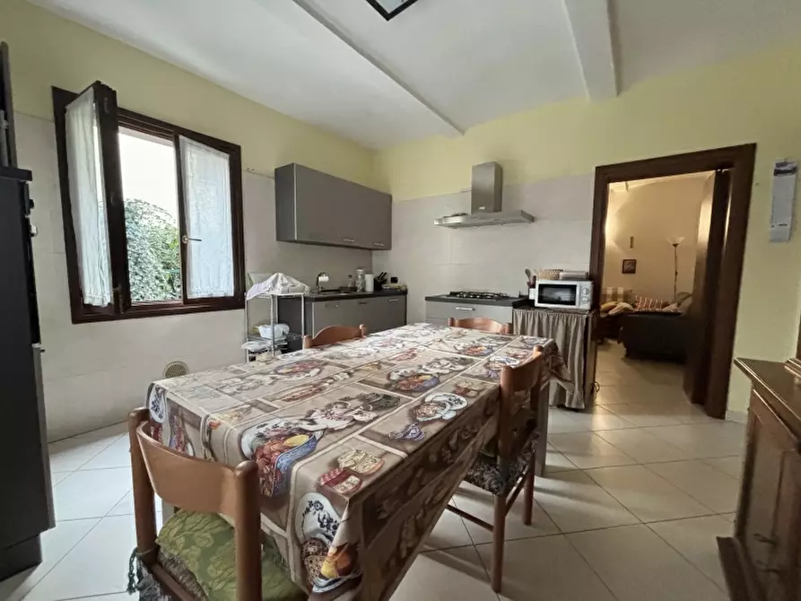 Immagine 5 di Appartamento in vendita  a Soliera