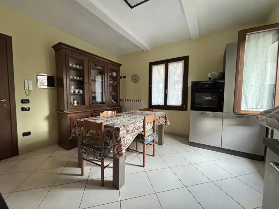 Immagine 4 di Appartamento in vendita  a Soliera