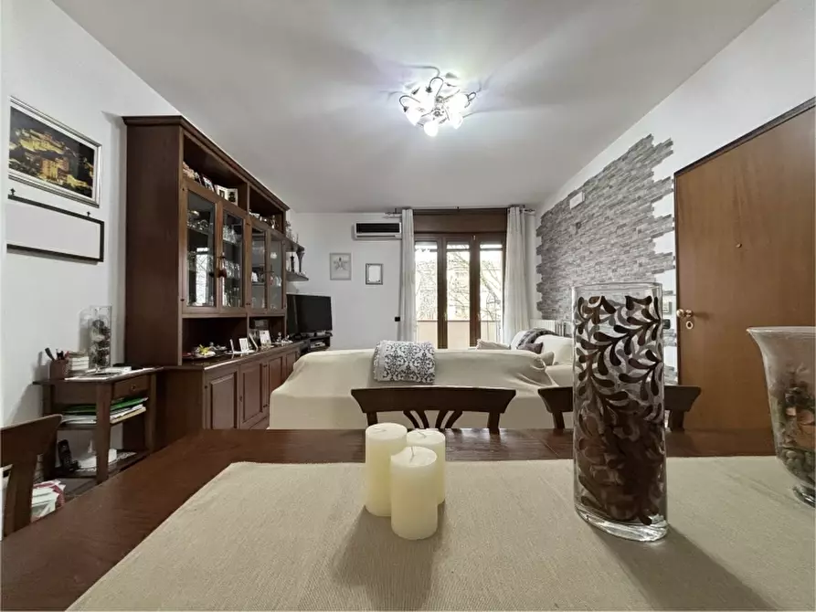 Immagine 2 di Appartamento in vendita  a Soliera