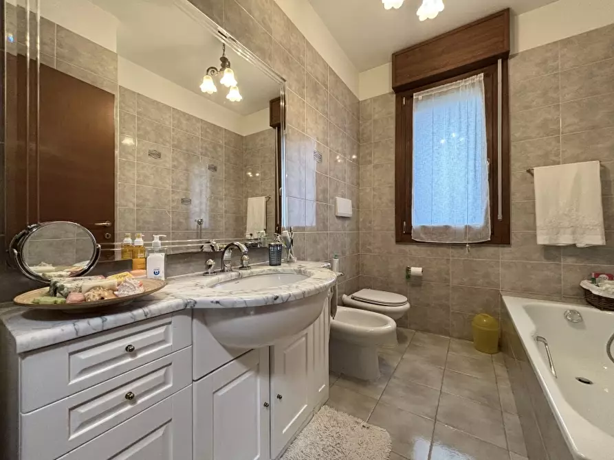 Immagine 16 di Appartamento in vendita  a Soliera