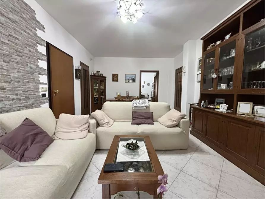 Immagine 3 di Appartamento in vendita  a Soliera