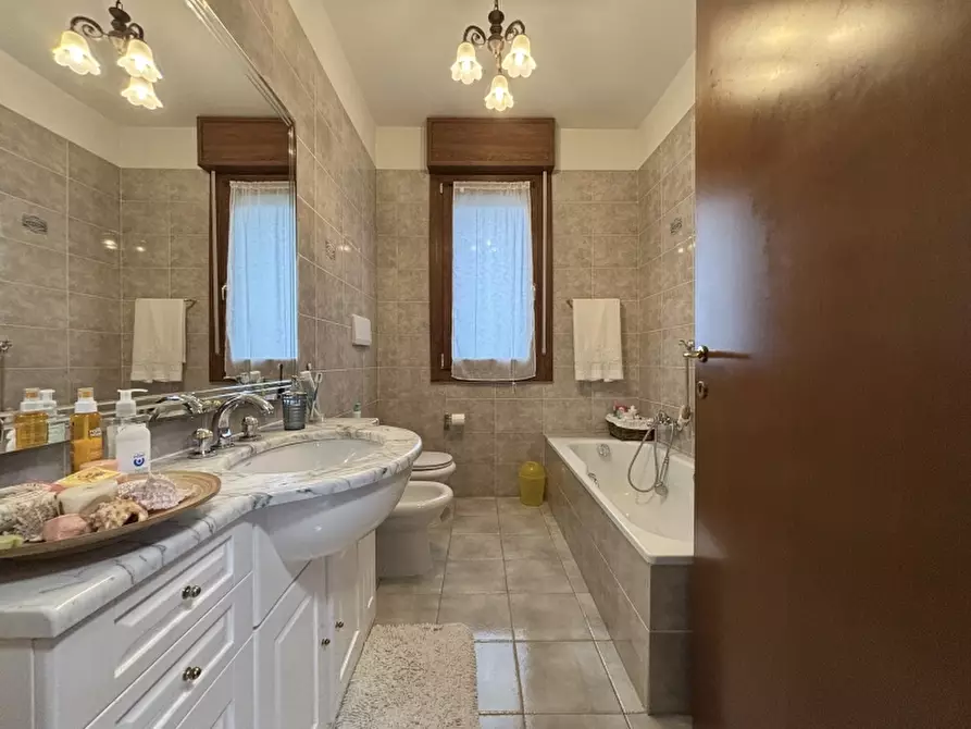 Immagine 17 di Appartamento in vendita  a Soliera