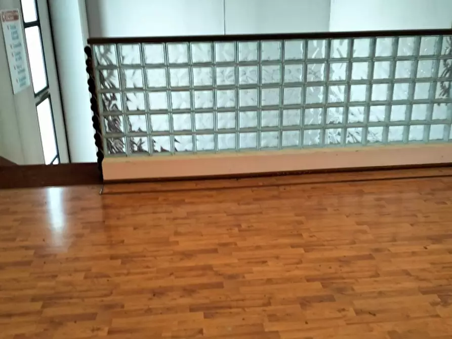 Immagine 8 di Capannone industriale in vendita  a Rolo