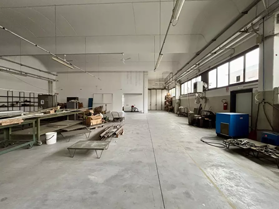 Immagine 20 di Capannone industriale in vendita  a Carpi