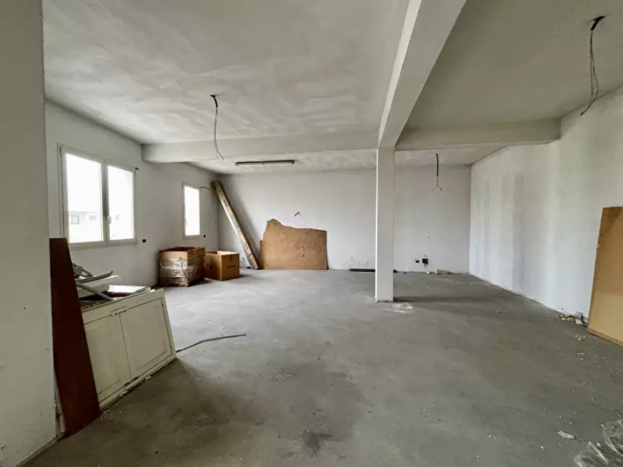 Immagine 26 di Capannone industriale in vendita  a Carpi