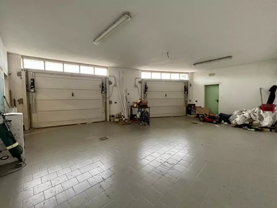 Immagine 17 di Capannone industriale in vendita  a Carpi