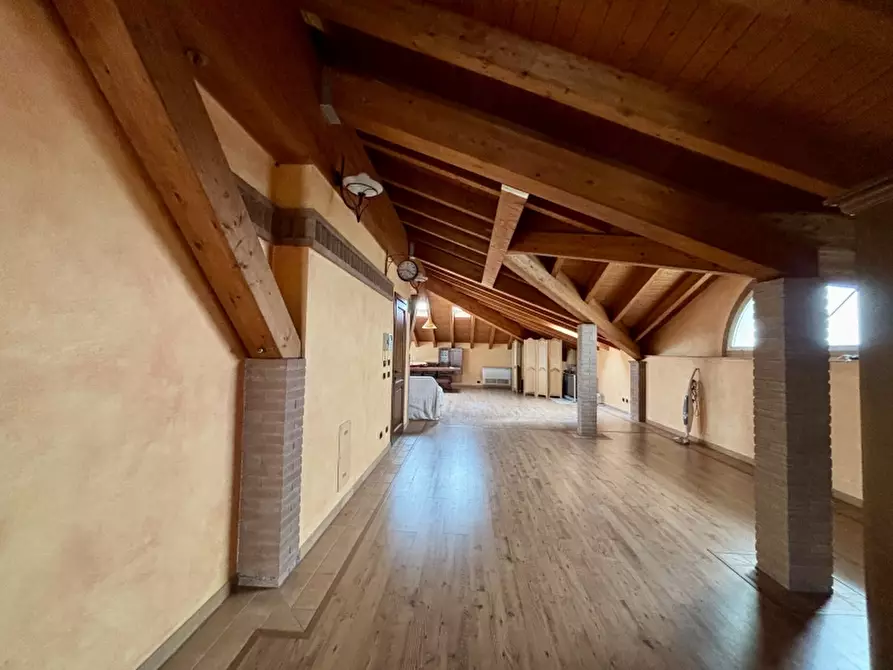 Immagine 40 di Capannone industriale in vendita  a Carpi