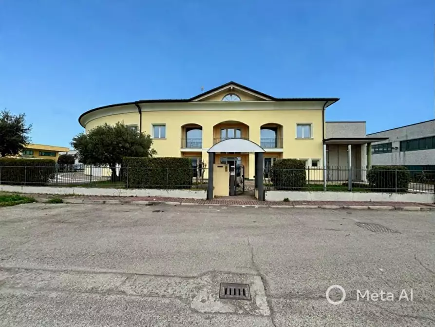 Immagine 1 di Capannone industriale in vendita  a Carpi