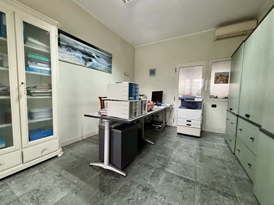 Immagine 12 di Capannone industriale in vendita  a Carpi