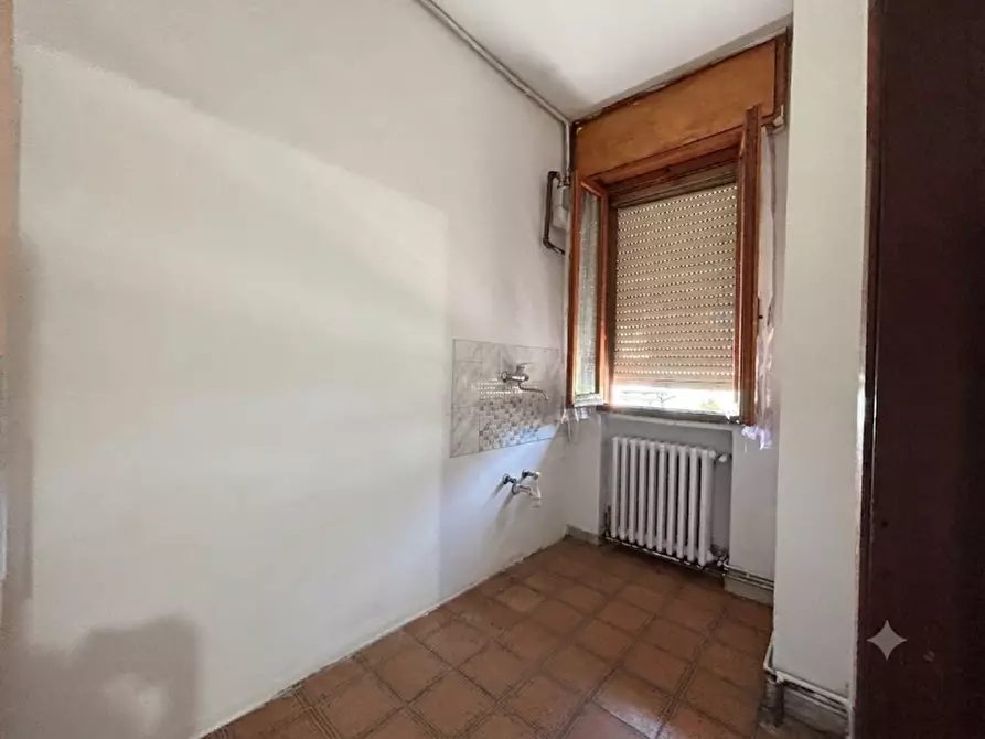 Immagine 12 di Appartamento in vendita  a Novi Di Modena