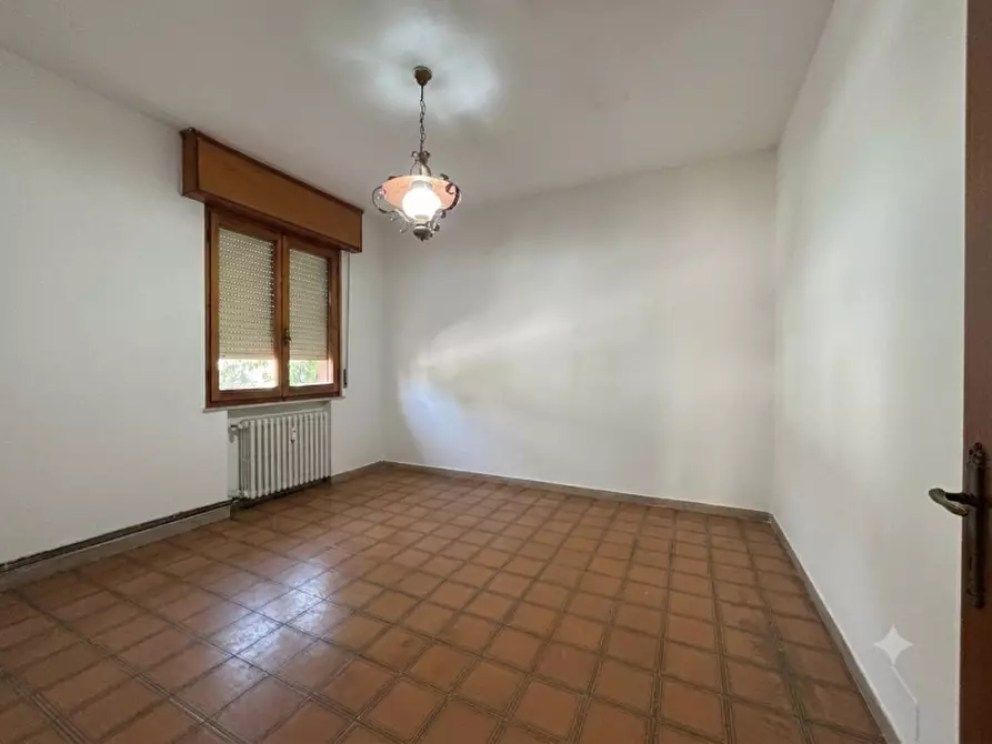 Immagine 10 di Appartamento in vendita  a Novi Di Modena