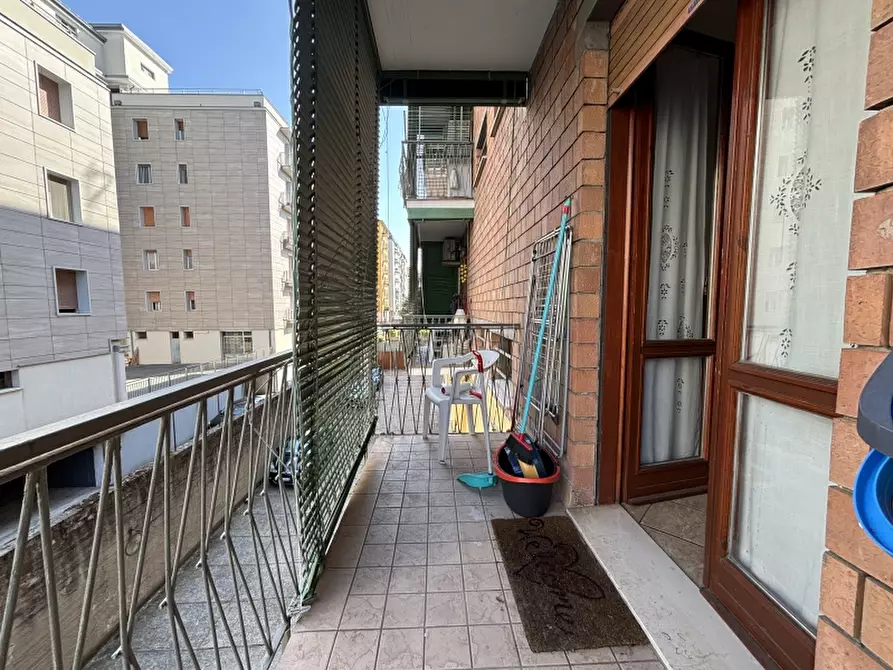 Immagine 5 di Appartamento in vendita  a Modena