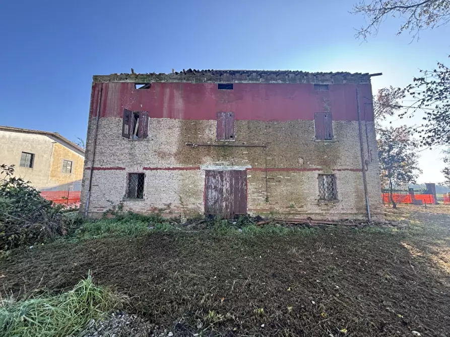 Immagine 5 di Rustico / casale in vendita  a Soliera