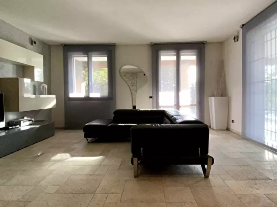 Immagine 13 di Villa in vendita  a Castelfranco Emilia