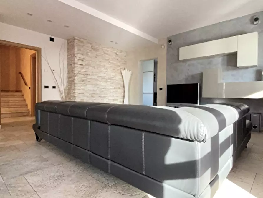 Immagine 12 di Villa in vendita  a Castelfranco Emilia