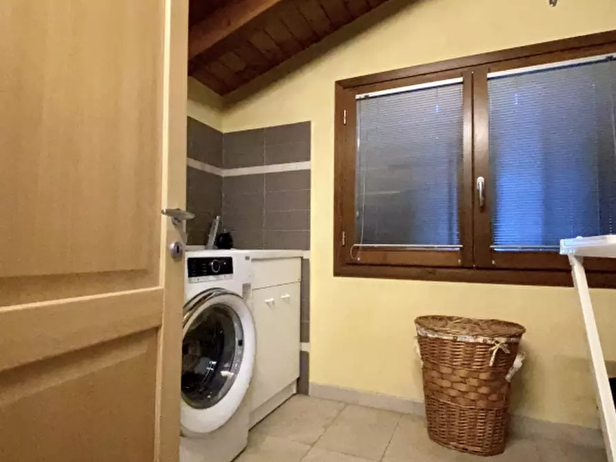 Immagine 26 di Villa in vendita  a Castelfranco Emilia