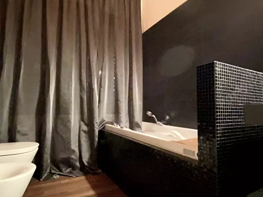 Immagine 39 di Villa in vendita  a Castelfranco Emilia