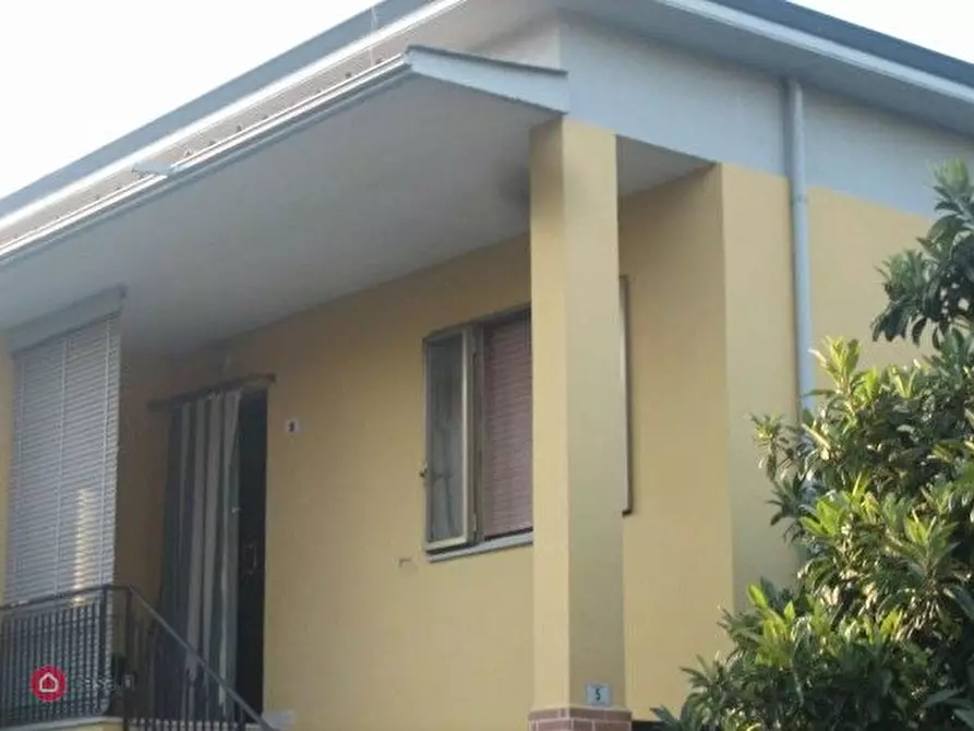 Immagine 1 di Casa indipendente in vendita  in carpi ravarino 614 a Soliera