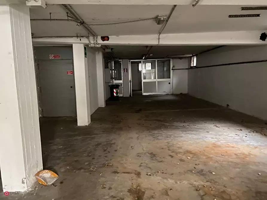 Immagine 22 di Magazzino in vendita  in alghisi a Carpi