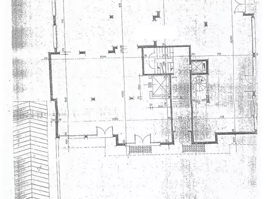Immagine 23 di Magazzino in vendita  in alghisi a Carpi