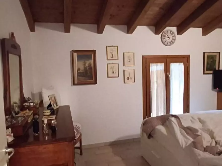 Immagine 27 di Casa bifamiliare in vendita  in roma a Finale Emilia