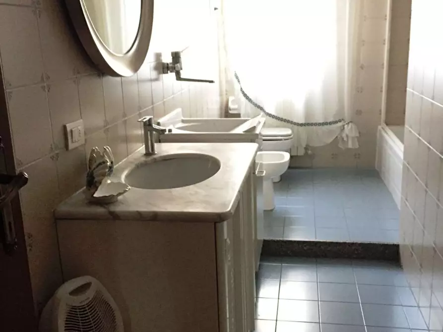 Immagine 10 di Appartamento in vendita  in Via carlo marx 91 a Carpi