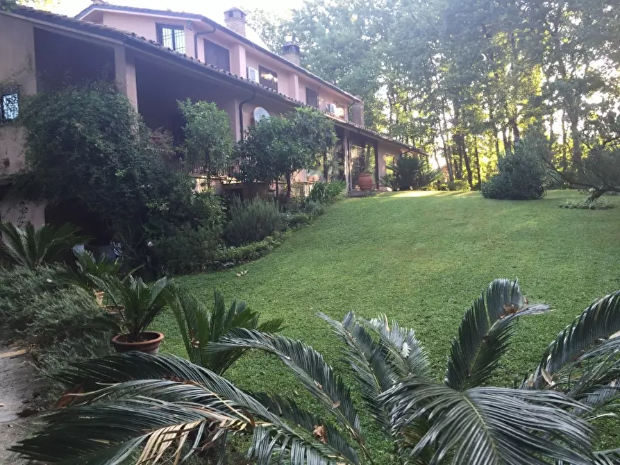 Immagine 2 di Villa in vendita  in Via della Selvotta 7 a Formello