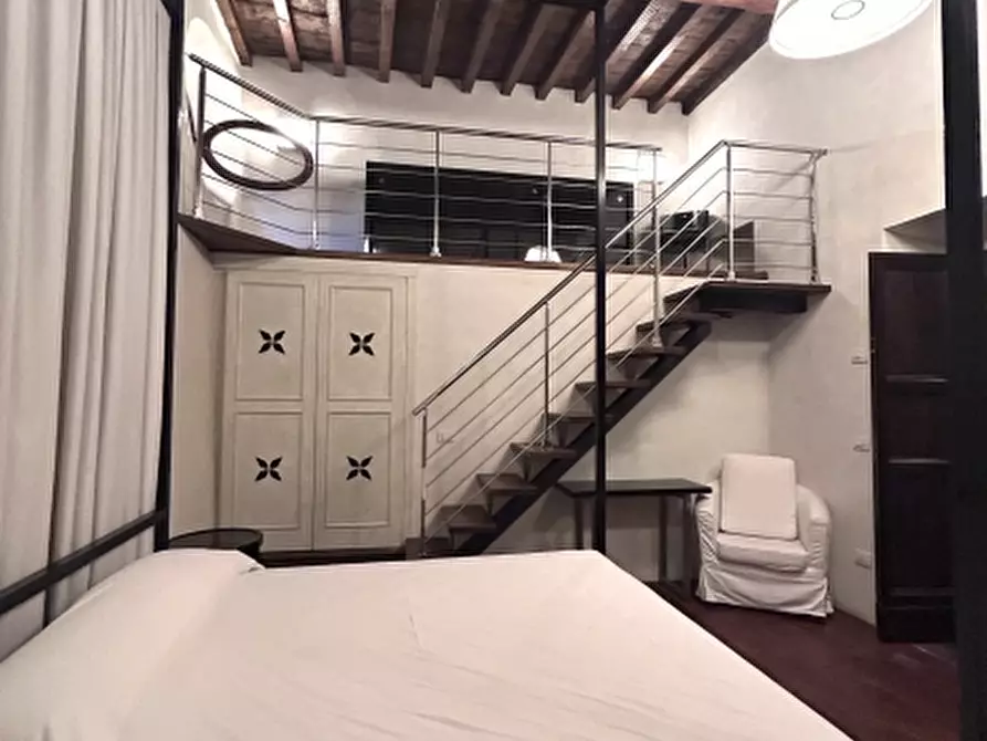 Immagine 13 di Casa indipendente in vendita  in Via della Petraia a Firenze