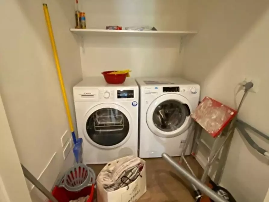 Immagine 3 di Appartamento in vendita  a Firenze