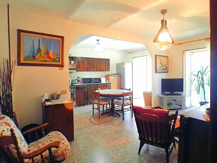 Immagine 8 di Porzione di casa in vendita  in via roma a Cereseto