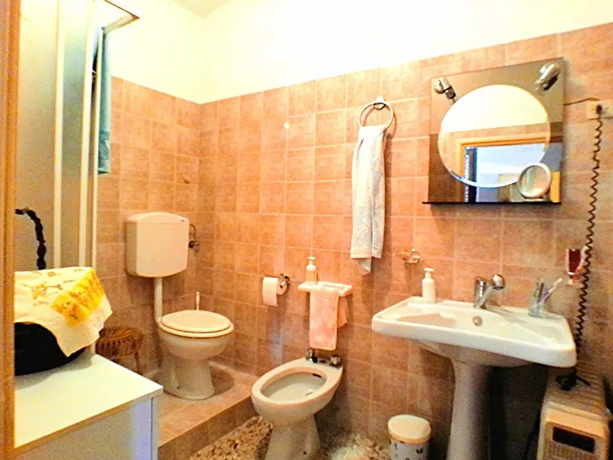 Immagine 12 di Porzione di casa in vendita  in via roma a Cereseto