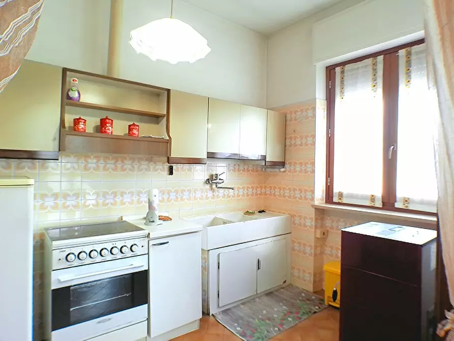 Immagine 4 di Villa in vendita  in strada privata s paolo 1 a Cerrina