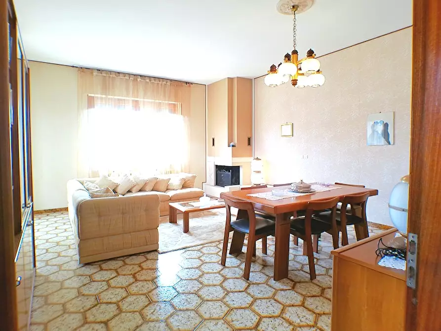 Immagine 7 di Villa in vendita  in strada privata s paolo 1 a Cerrina