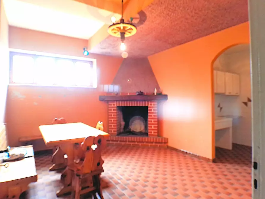 Immagine 13 di Villa in vendita  in strada privata s paolo 1 a Cerrina