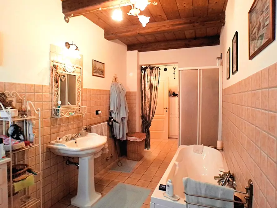 Immagine 11 di Casa indipendente in vendita  in località dorera a Conzano