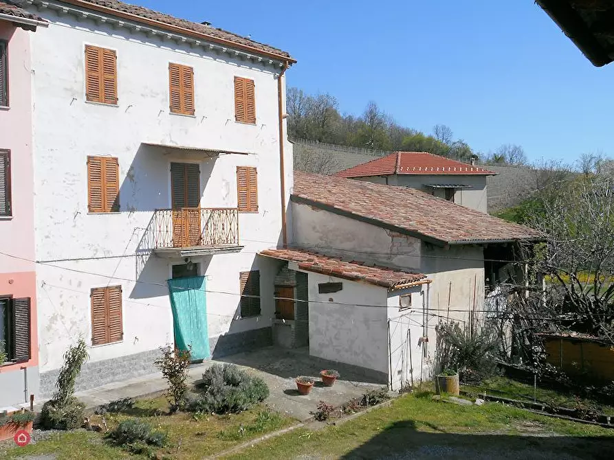 Immagine 1 di Casa indipendente in vendita  in via roma a Mombello Monferrato