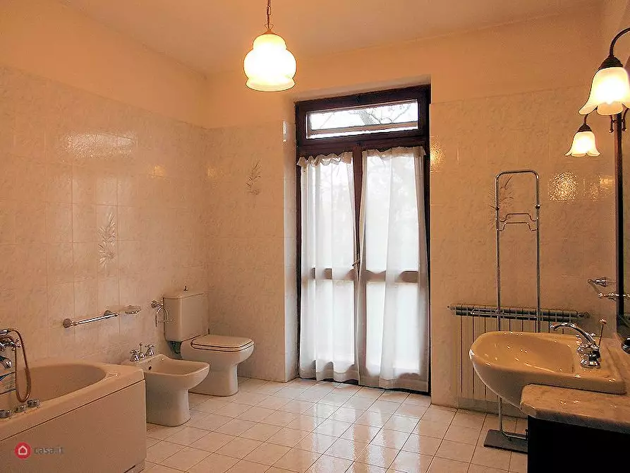 Immagine 15 di Casa indipendente in vendita  in via Roma a Camino