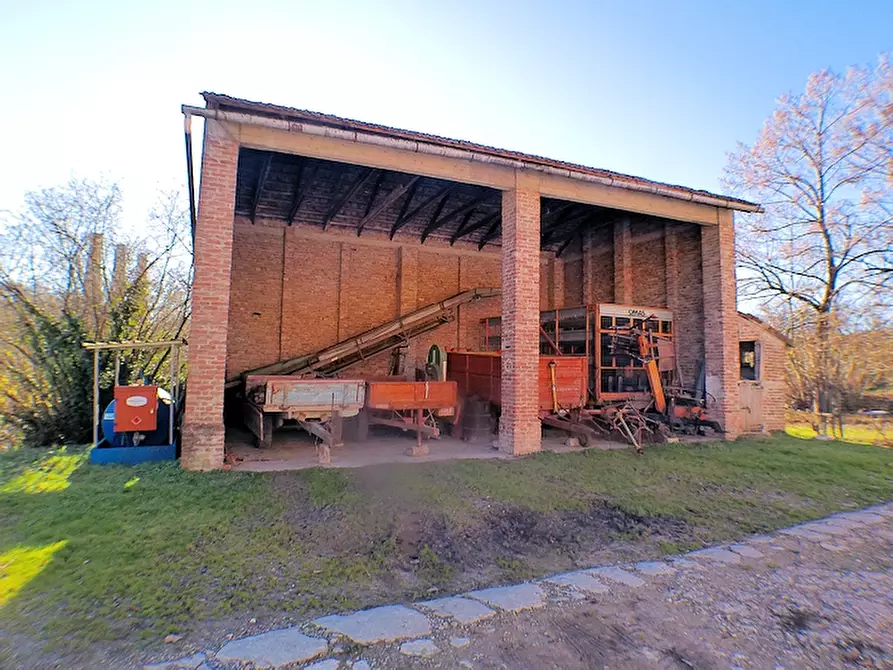 Immagine 5 di Rustico / casale in vendita  in via roma a Ozzano Monferrato