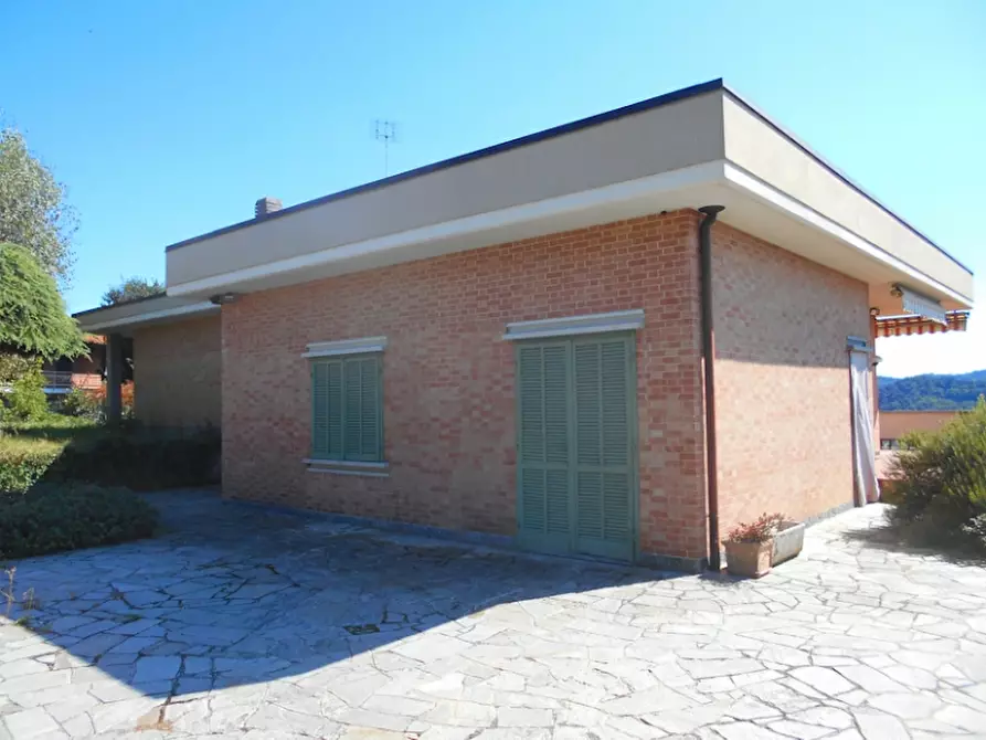 Immagine 2 di Villa in vendita  in via roma a Mombello Monferrato