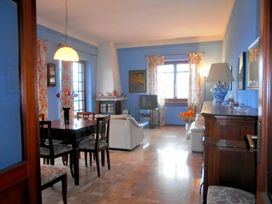 Immagine 3 di Villa in vendita  in via roma a Mombello Monferrato