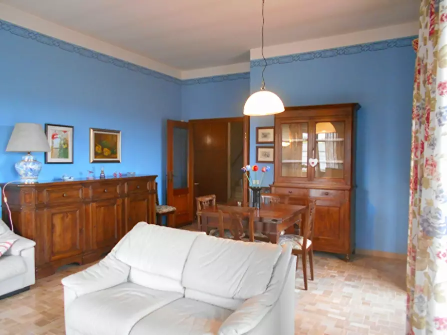 Immagine 4 di Villa in vendita  in via roma a Mombello Monferrato