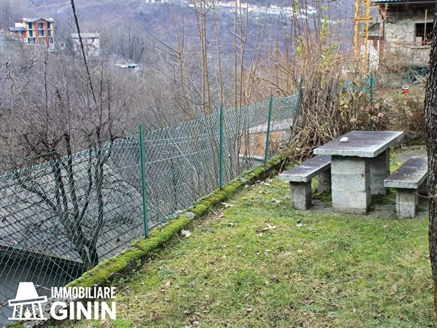 Immagine 1 di Casa semindipendente in vendita  a Gurro