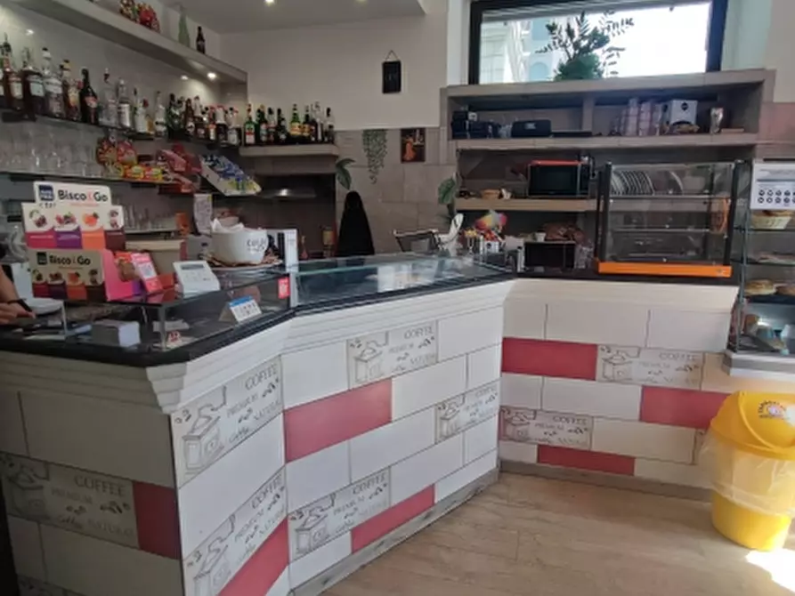 Immagine 1 di Bar / Ristorante in vendita  in PIAZZA DELLA VITTORIA a Genova