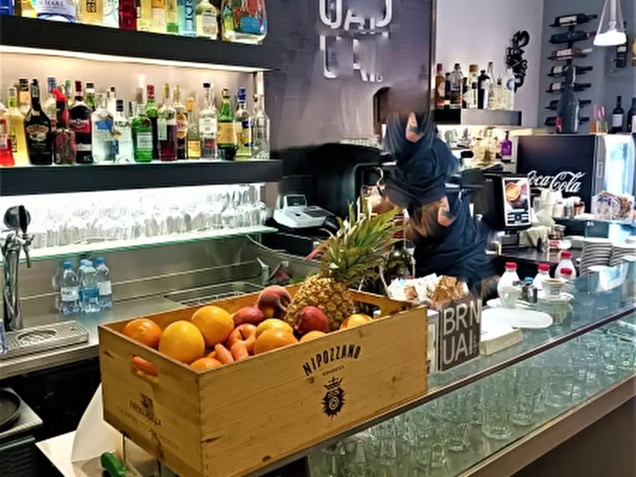 Immagine 1 di Bar / Ristorante in vendita  in via sala a Genova