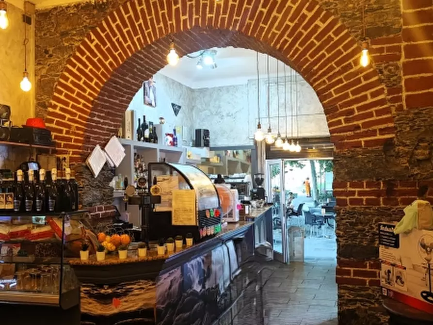 Immagine 5 di Licenza in vendita  in Piazza Lerda a Genova
