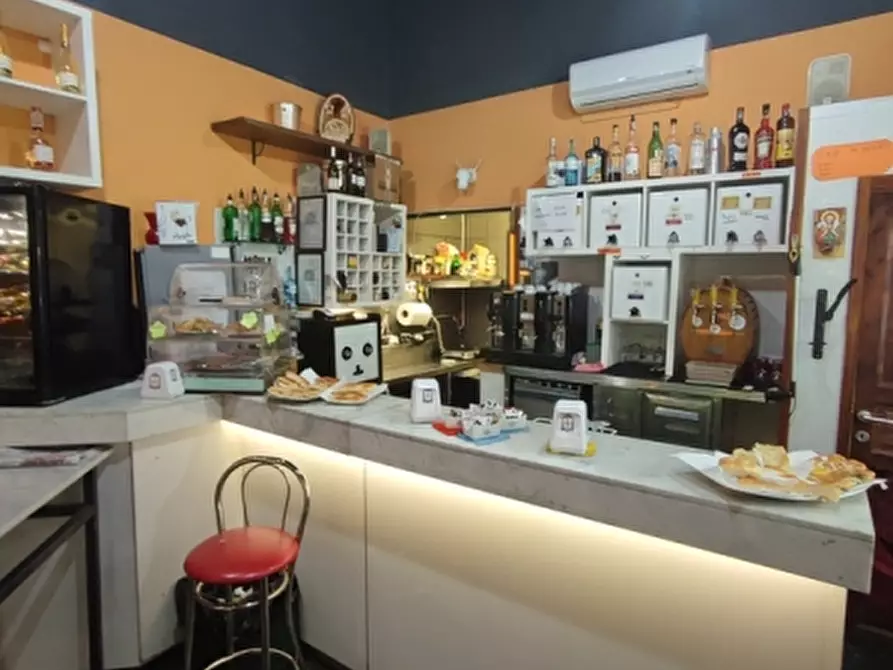 Immagine 1 di Bar / Ristorante in vendita  in via san martino a Genova