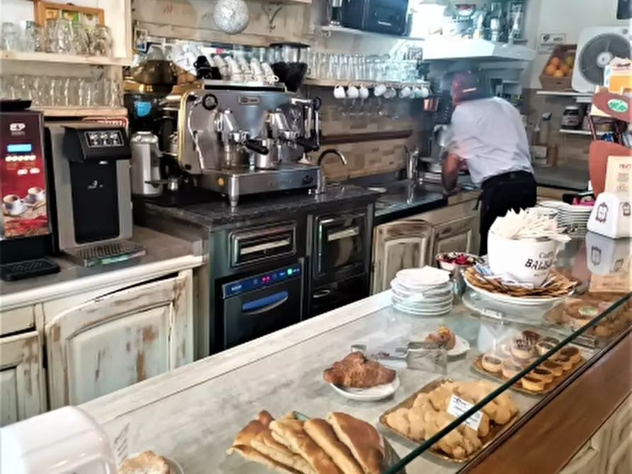 Immagine 1 di Bar / Ristorante in vendita  in via catalani a Genova