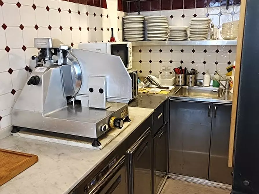 Immagine 6 di Licenza in vendita  in via di francia a Genova